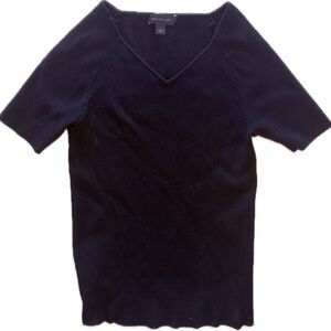 Ann Taylor ribbed V neck blouse Large